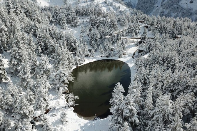 Beyazın En Çok Yakıştığı Yer: Limni Gölü