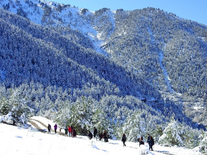 Gümüşhaneli Dağcılar Zigana’da Sonbahar Ve Kışı Bir Arada Yaşadı