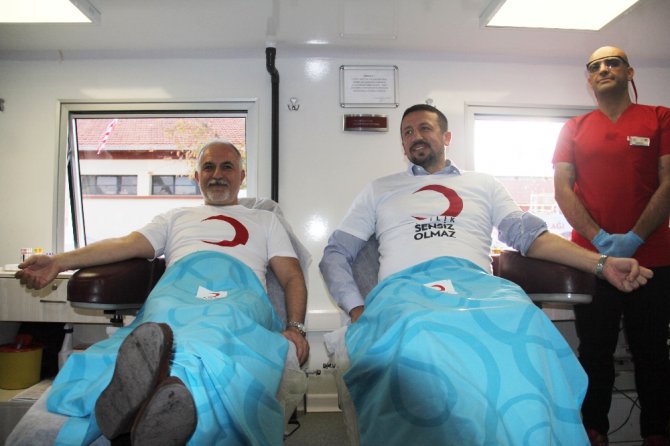 Türk Basketbolunun Önemli İsimleri Kan Bağışı İçin Sahada