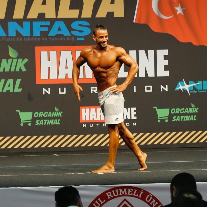 Milli Vücut Geliştirme Sporcuları Dubai’de Türkiye’yi Temsil Edecek