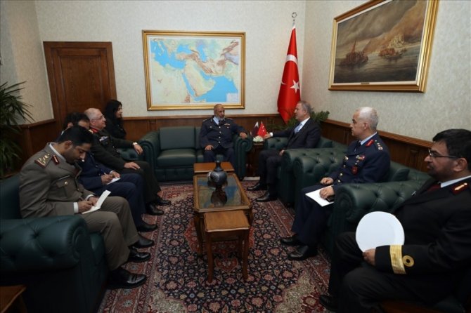 Bakan Akar, Katar Genelkurmay Başkanı Al-ghanim İle Bir Araya Geldi