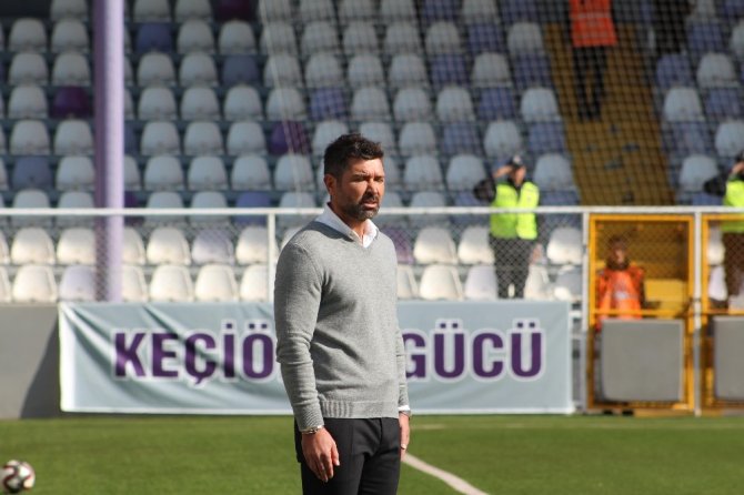 Hakan Kutlu: “Play-off’u Kovalayan Bir Takım Olacağız”