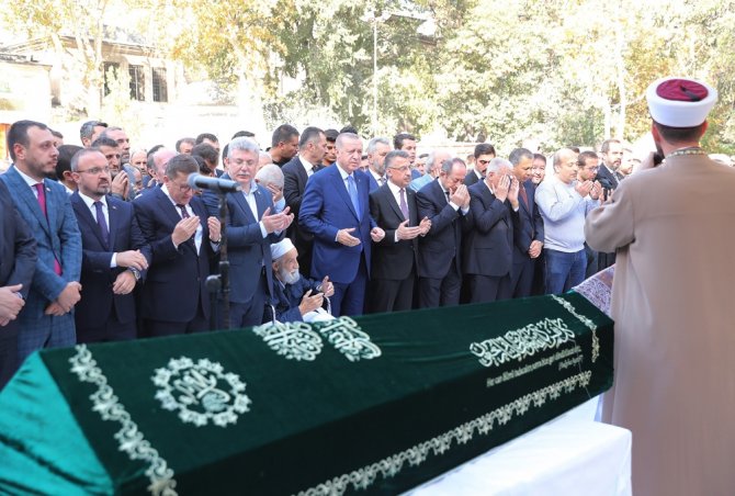 Cumhurbaşkanı Erdoğan, Cuma Namazını Eyüpsultan Camii’nde Kıldı