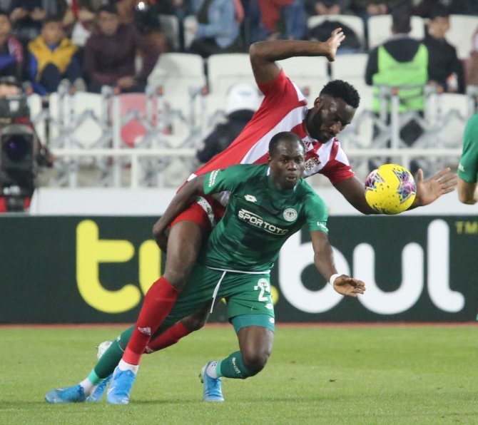 Sivasspor Maç Fazlasıyla Liderliğe Yükseldi
