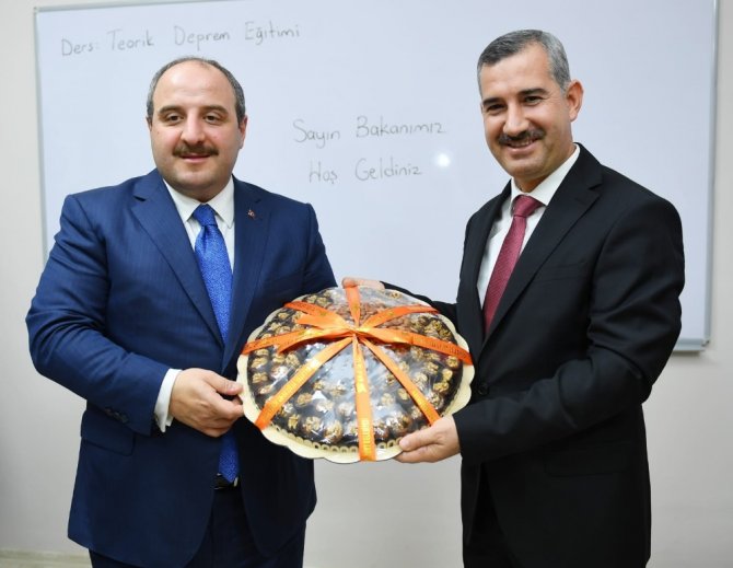 Deprem Eğitim Simülasyon Merkezi-bilim Atölyesi’ni Açtı
