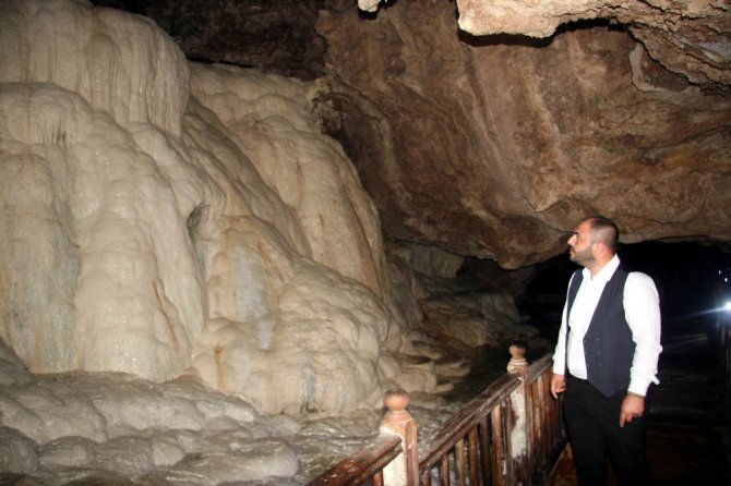 Yer Altındaki Gizli Pamukkale: Kaklık Mağarası