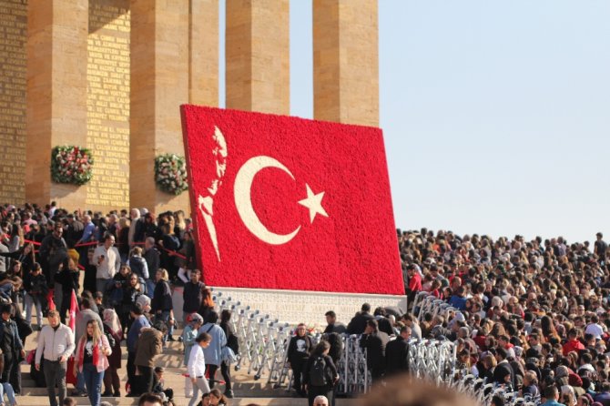 Atatürk’ün Vefatının 81. Yılında Anıtkabir Ziyaretçi Akınına Uğradı