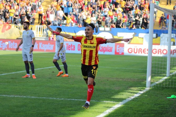 İlk Yarıyı Göztepe Önde Kapattı