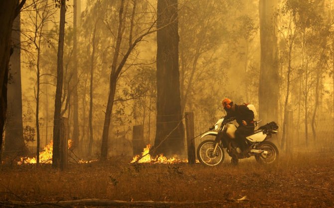 Avustralya Yangınlarla Mücadele Ediyor