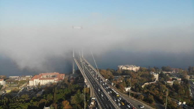 İstanbul Boğazı’nda Muhteşem Sis Manzarası Havadan Görüntülendi