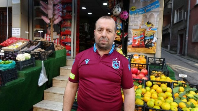 Golle Birlikte Gelen İlginç Dans Gösterisi