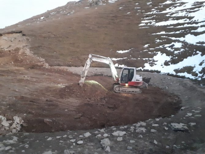 Gümüşhane Valiliği Dipsiz Göl’deki Define Kazısı İle İlgili Soruşturma Başlattı