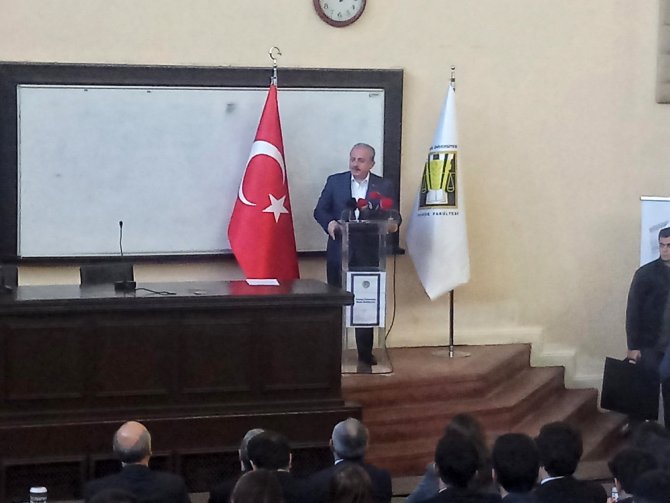 Tbmm Başkanı Şentop “Meclis Simülasyonu” Etkinliğinin Açılış Törenine Katıldı