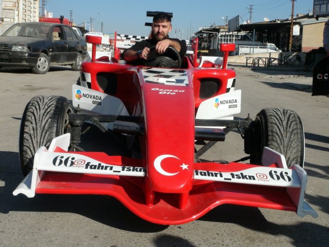 Yozgatlı Kaporta Ustası Kendi İmkanlarıyla ‘Formula 1’ Aracı Yaptı