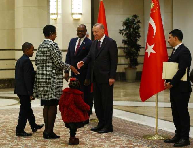 Cumhurbaşkanı Erdoğan, Zimbabve Büyükelçisini Kabul Etti
