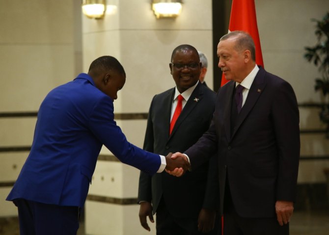 Cumhurbaşkanı Erdoğan Burundi Büyükelçisi Bikebako’yu Kabul Etti