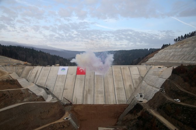 Akçay Barajı’nda Su Tutulmaya Başlandı