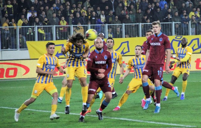 Trabzonspor Liderliğe Yükseldi