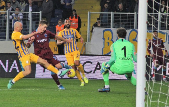 Trabzonspor Liderliğe Yükseldi