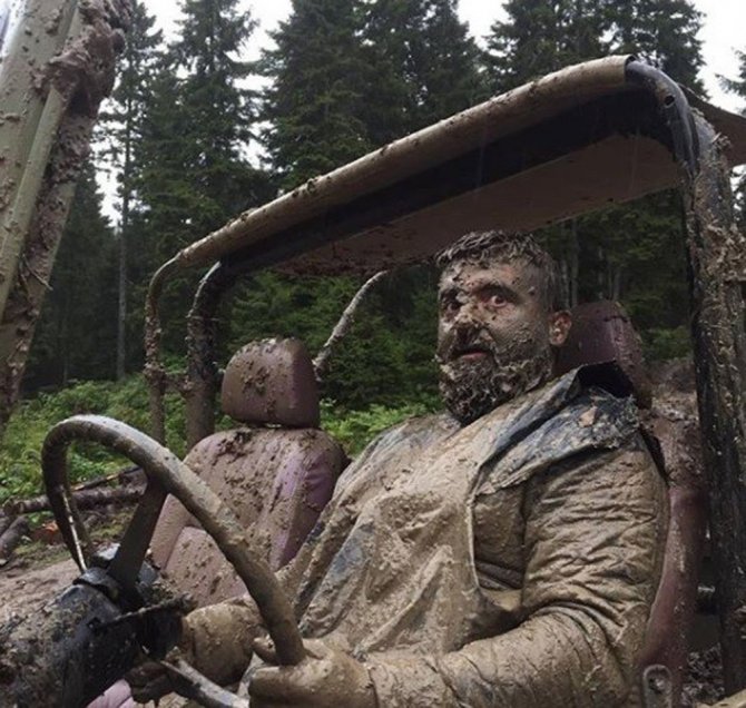 Yürümeye Cesaret Edilmeyen Yollardan O Çok Rahatlıkla Geçebiliyor