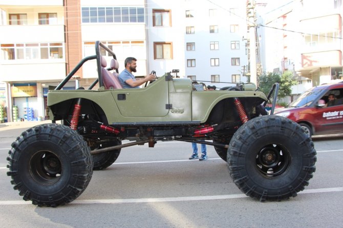 Yürümeye Cesaret Edilmeyen Yollardan O Çok Rahatlıkla Geçebiliyor