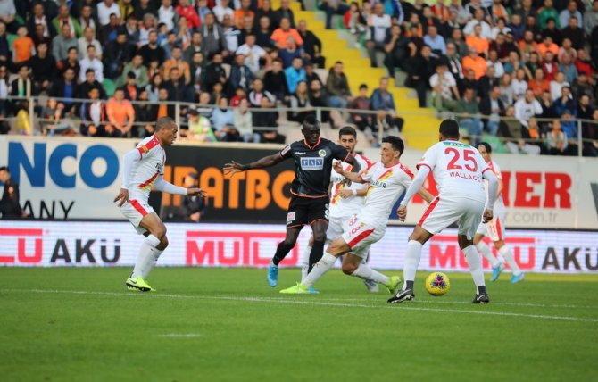 Alanyaspor Evinde Göztepe’ye Yenildi