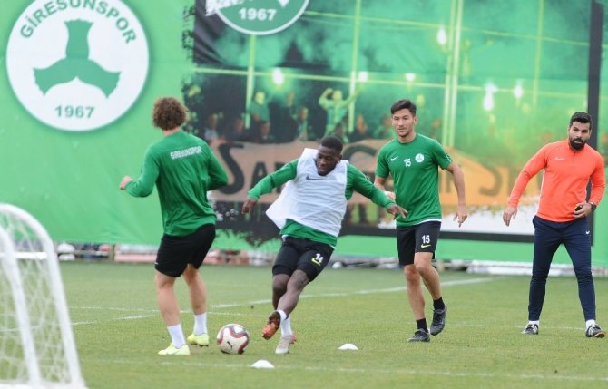 Hakan Kutlu: “İlk İkiye Yaklaşmak İstiyoruz”