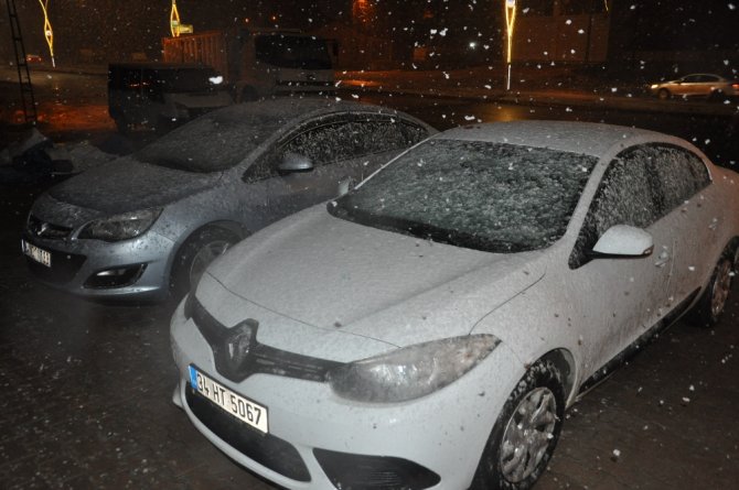 Yüksekova’da Kar Yağışı Etkisini Arttırdı