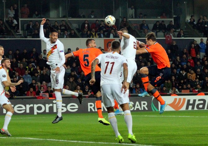 Uefa Avrupa Ligi: M. Başakşehir: 0 - Roma: 3 (Maç Sonucu)