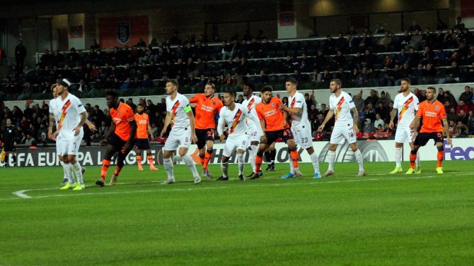 Uefa Avrupa Ligi: M. Başakşehir: 0 - Roma: 3 (Maç Sonucu)