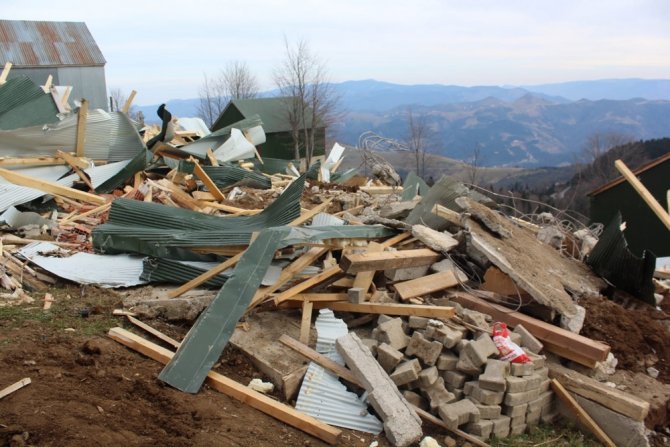 Sis Dağı Yaylasında Yıkımlar Tekrar Başladı