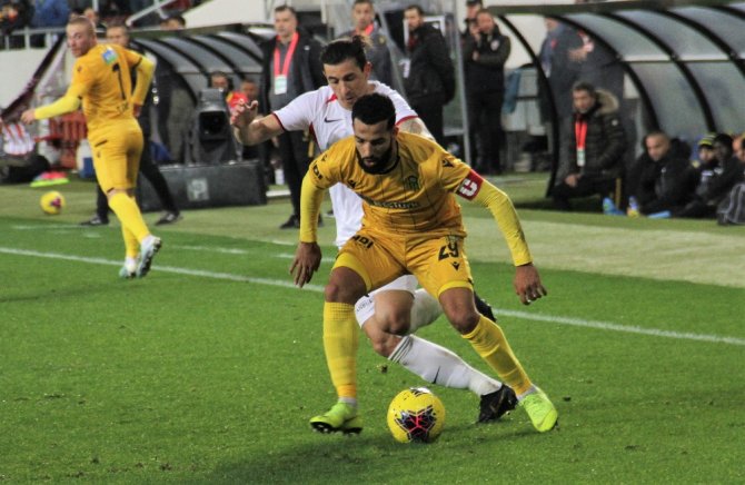 İlk Yarıda Tek Gol Var
