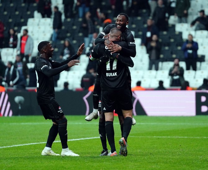 Süper Lig: Beşiktaş: 4 - İ.m. Kayserispor: 1 (Maç Sonucu)