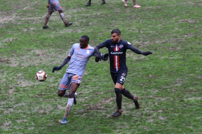 Ziraat Türkiye Kupası: Hekimoğlu Trabzon Fk: 0 - Medipol Başakşehir: 1 (Maç Sonucu)