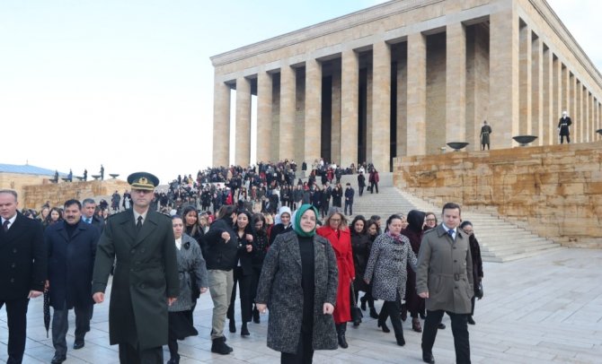 Bakan Selçuk Anıtkabir’de