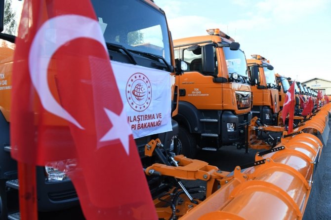 Karayolları Genel Müdürlüğüne Yüzde 66 Yerli İş Makinası