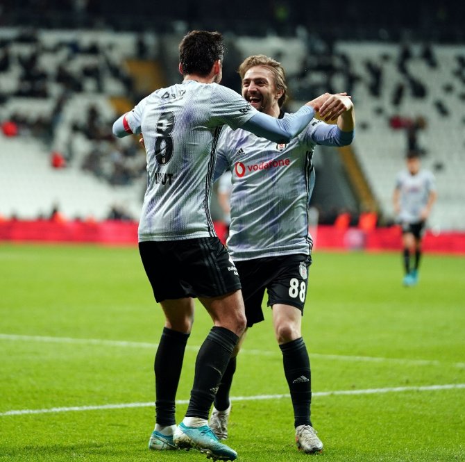 Ziraat Türkiye Kupası: Beşiktaş: 3 - 24 Erzincanspor: 0 (Maç Sonucu)