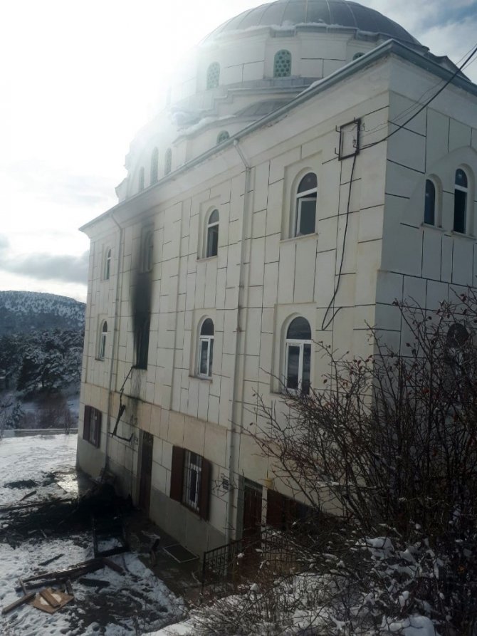 Giresun’da Cami Yangını
