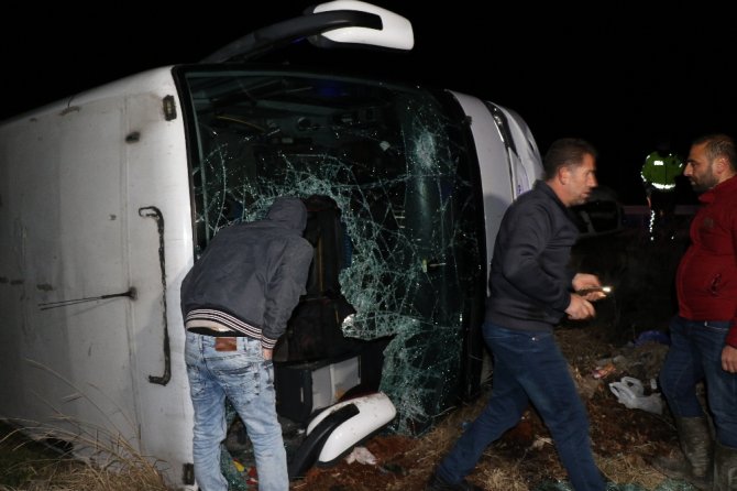 Erzincan’da Yolcu Otobüsü Şarampole Uçtu: 20 Yaralı