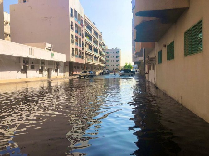 Dubai’de Yaşanan Sel Uçuşları Aksattı
