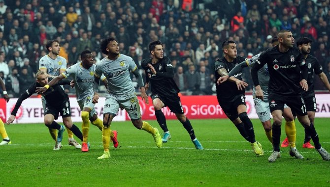 Süper Lig: Beşiktaş: 0 - Yeni Malatyaspor: 2 (Maç Sonucu)