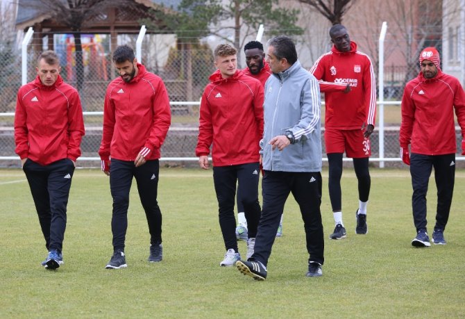 Rıza Çalımbay’dan Şampiyonluk Cevabı