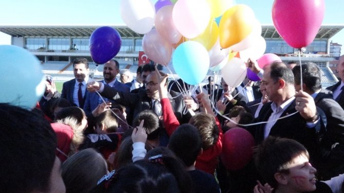 Trabzon’da Bugün Günlerden ’Mutlu Çarşamba"