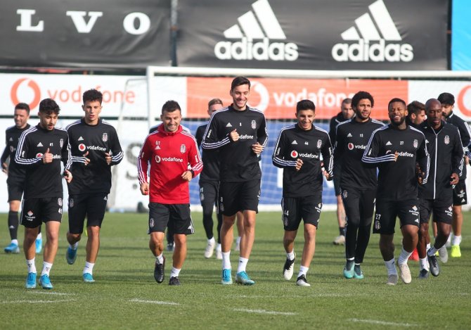 Beşiktaş’ta Derbi Hazırlıkları Sürüyor