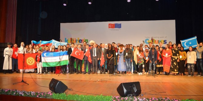Abd’li Şarkıcı Della Miles Eskişehir’de Konser Verdi