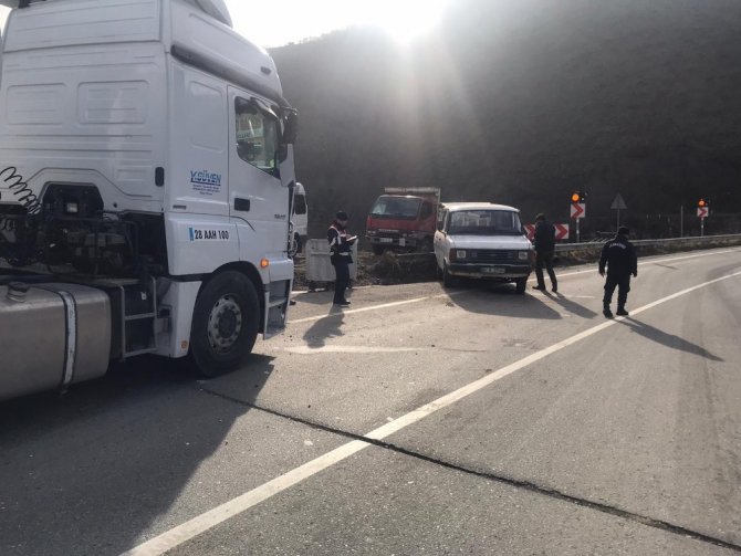 Giresun’da Trafik Kazası: 2 Yaralı