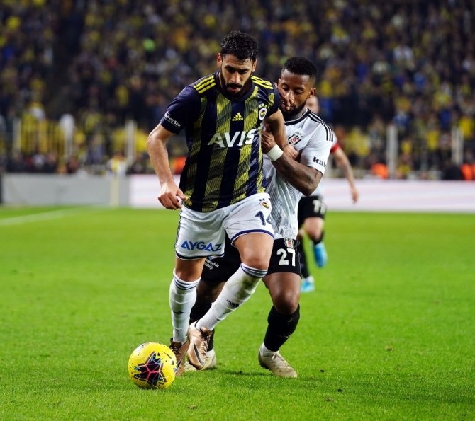 Süper Lig: Fenerbahçe: 3 - Beşiktaş: 1 (Maç Sonucu)