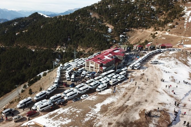 Zigana Kayak Merkezi’nde Tarihi Kalabalık