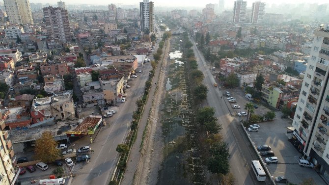 Çukurova’ya Hayat Veren Sulama Kanalları Çöplüğe Döndü