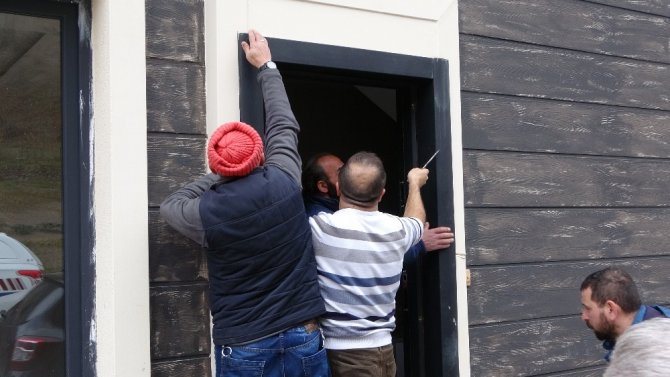 Uzungöl’de Kimi Eşyalarını Kurtardı, Kimi İse Yıkımın Ardından Gözyaşı Döktü